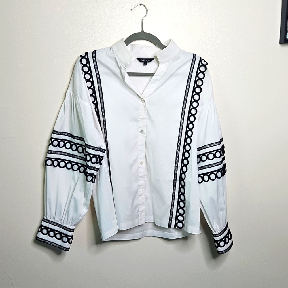 Misook White Embroidered Button Down Blouse Small